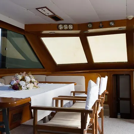Vira Yacht